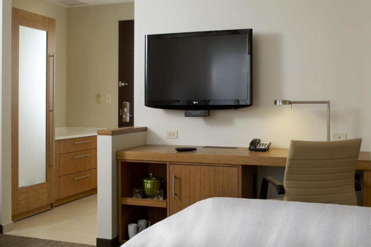 Hyatt Place Ontario/Rancho Cucamonga Exterior photo
