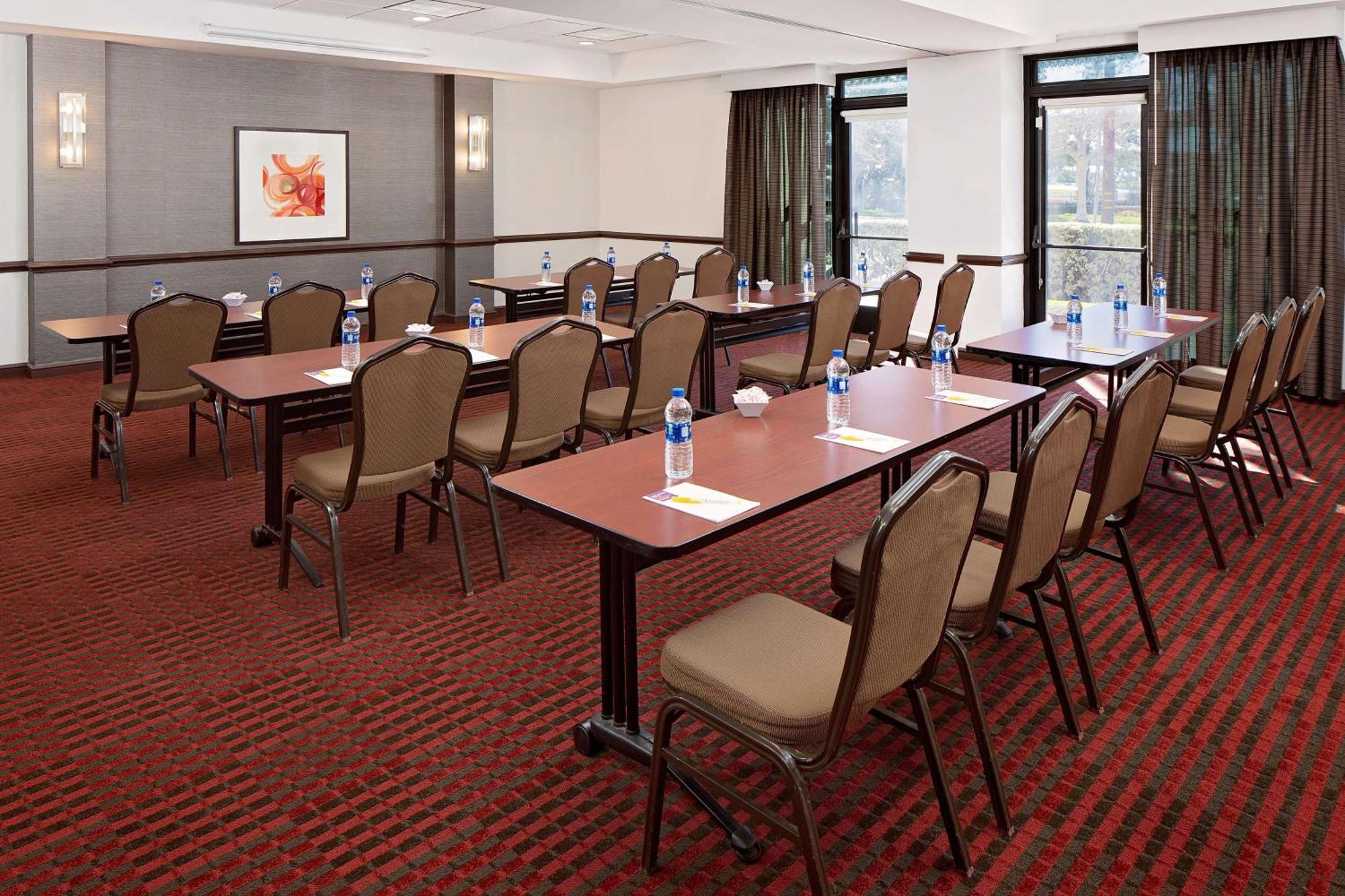 Hyatt Place Ontario/Rancho Cucamonga Exterior photo